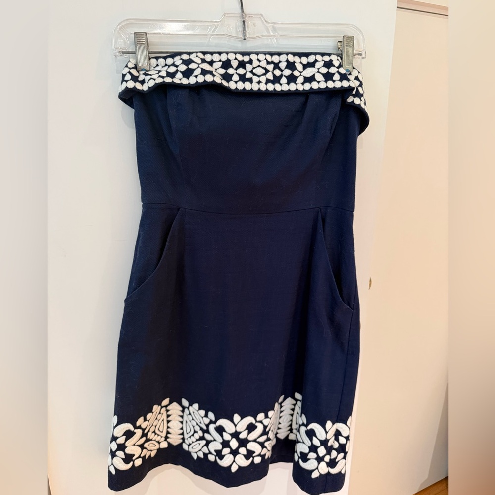 Vineyard Vines Strapless Navy Dress with White Embroidered Trim